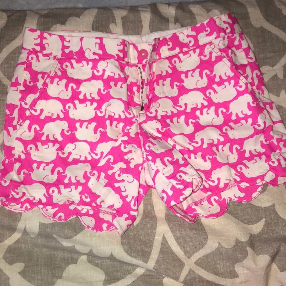Lilly Pulitzer tusk in sun buttercup shorts